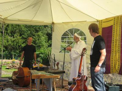 Richard und Marc mit Sheik Achmed Kreusch beim Sufi-Soul 2008